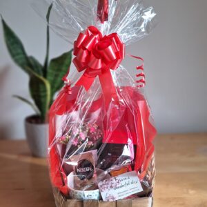 Tea Time Hamper (containing fresh flowers)